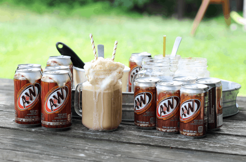 Classic Root Beer Floats - The Shirley Journey